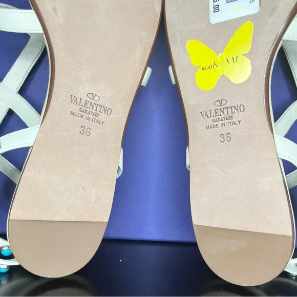 Valentino Garavani Rockstud Leather Casual Sandal with Cabochon Stones - Picture 8 of 9